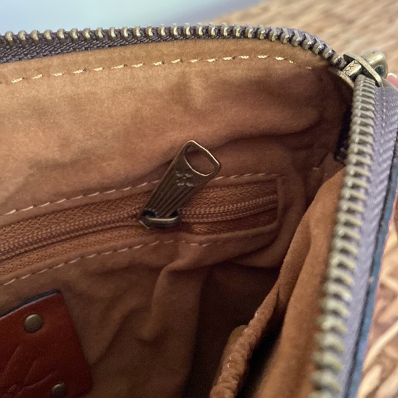 Patricia Nash leather large wristlet bag - Picture 6 of 12